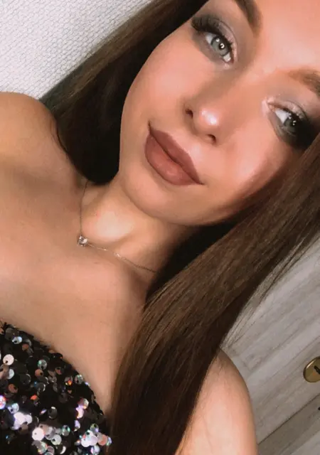 Аміна з Львів, шукаю на сайті спільні подорожі