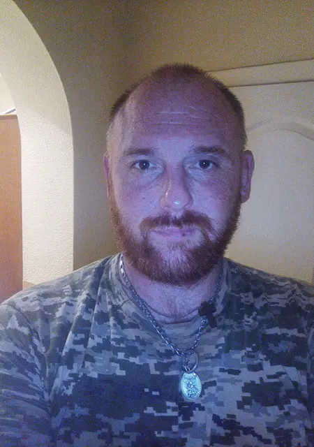 Я Vlad, 41 років з Велика Олександрівка, шукаю знайомства на одну ніч