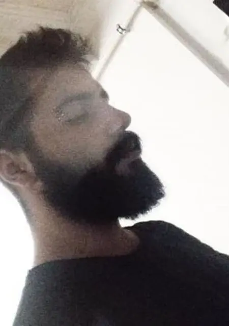 Я Ouz, 23, из Стамбула, ищу знакомство