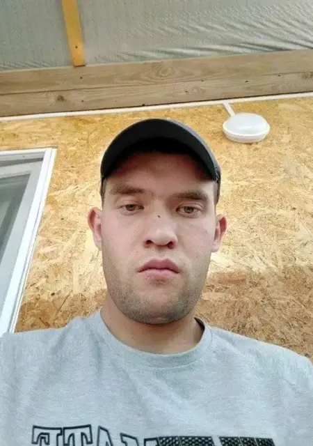 Павел из Павлограда, мне 29, познакомлюсь без обязательств