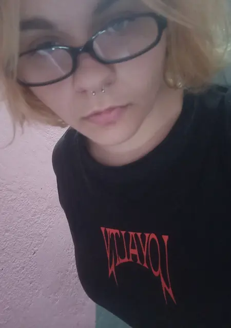 Я Алисия, 19, знакомлюсь без обязательств в Минске