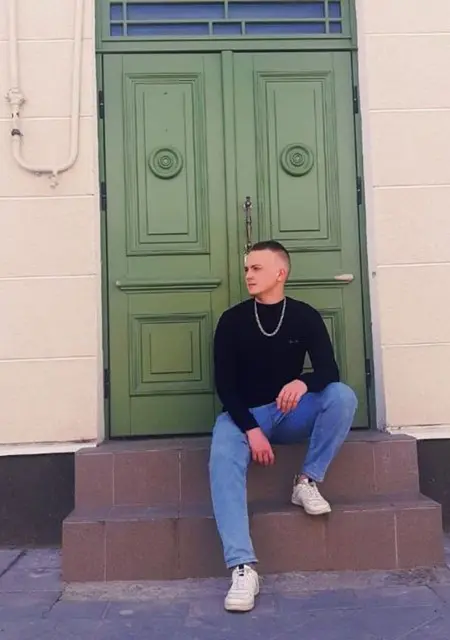 Я Владимир, 25, из Брюсселя, ищу знакомства без обязательств