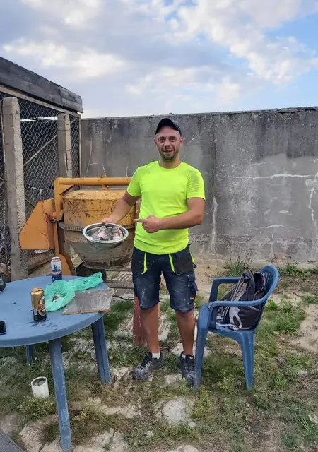 Я Сашка, 36, знакомлюсь для дружбы в Познани