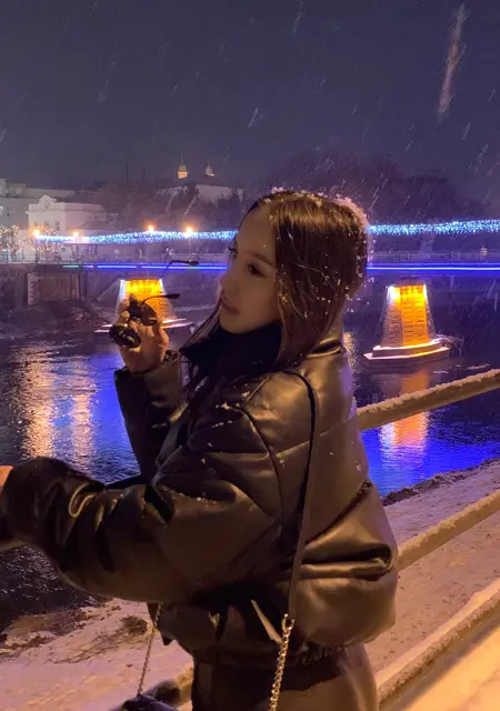 Катя з Ужгород, мені 22 років, познайомлюсь для постійні стосунки