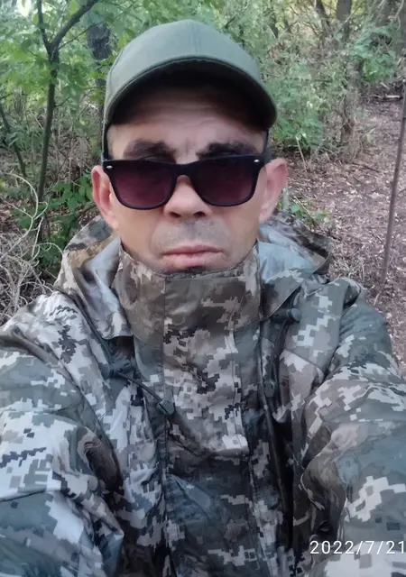 Я Дмитрий, 46 років з Бердянська, шукаю знайомства без зобов'язань