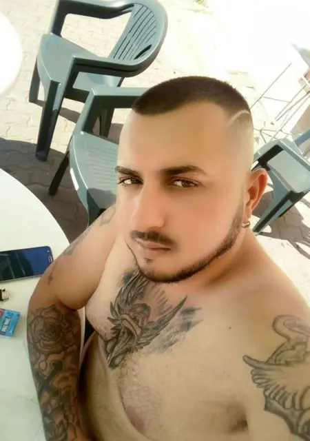 Patrik из Праги, мне 34, познакомлюсь