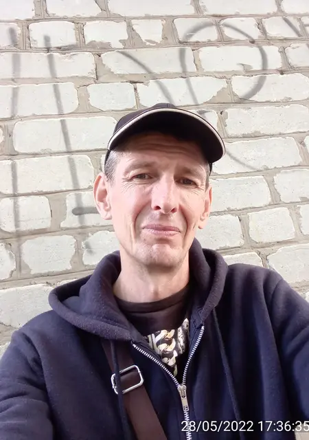 Игорь из Киева, мне 51, познакомлюсь для приятного времяпровождения