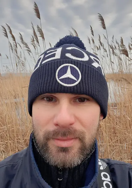 Константин из Бердянска, мне 38, познакомлюсь для общения