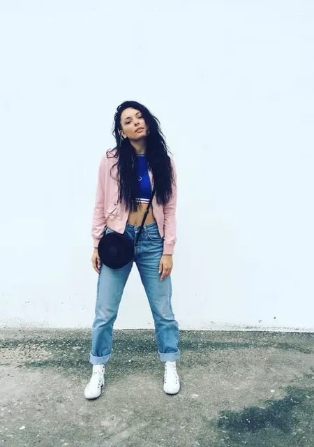 Я Кристина, 30, из Бердянска, ищу знакомство для приятного времяпровождения