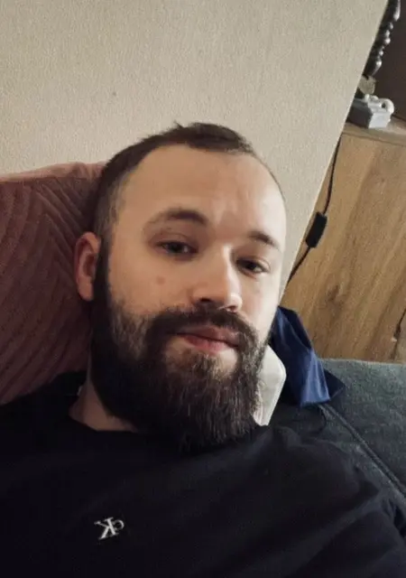 Влад из Таллина, ищу на сайте общение