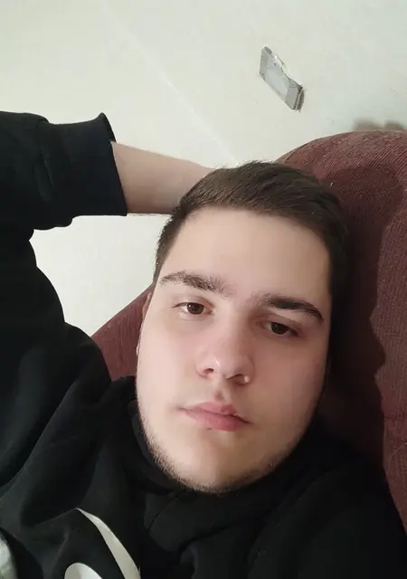 Саша из Кропивницкого, ищу на сайте знакомства на одну ночь