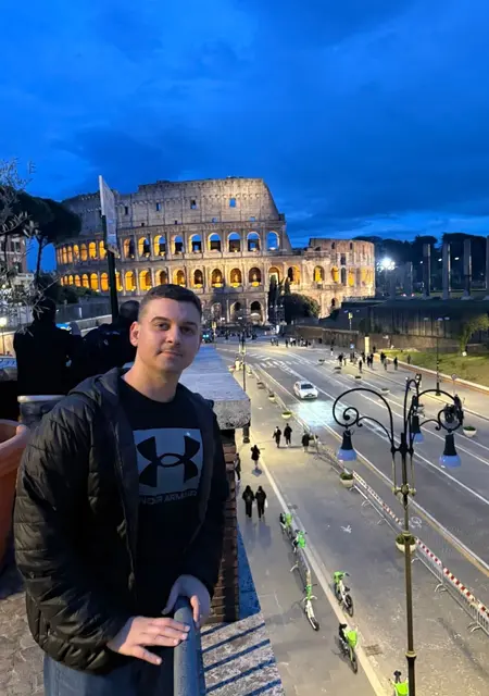 Soy Francisco Javier R, 28 años de Málaga, busco conocer gente para chatear