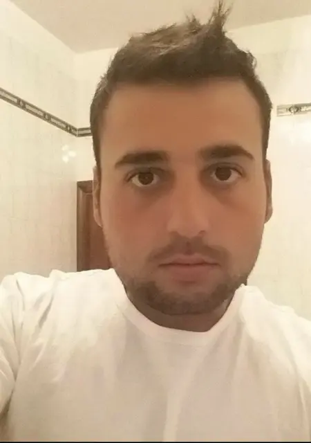 Rocco из Катания, мне 32, познакомлюсь для вирта