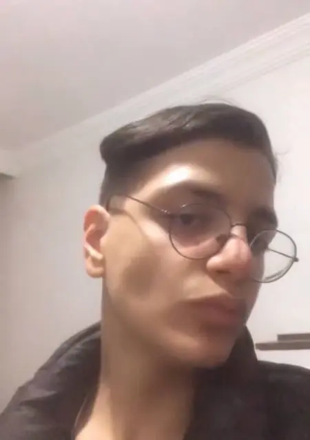 Я Batuhan, 20, из Нигде, ищу знакомство для постоянных отношений