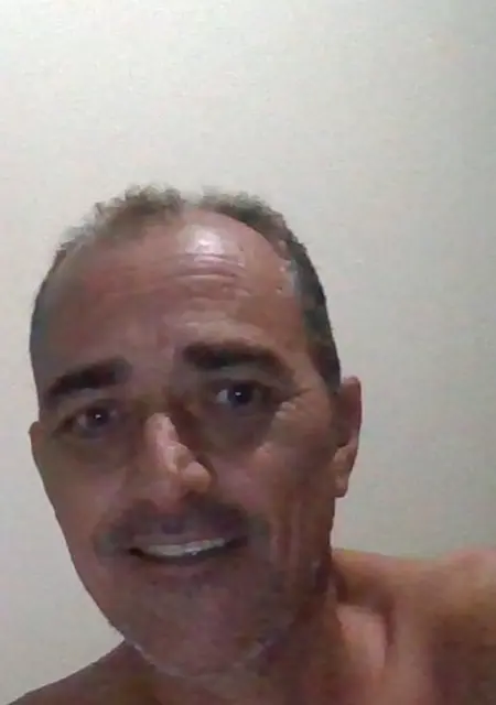Soy Canfran, 48 años de Sevilla, busco conocer gente para conversación virtual