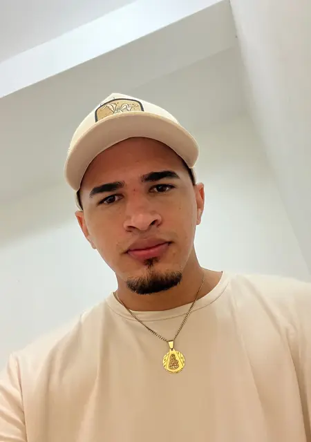 Antonio из Сантьяго-де-лос-кабальероса, ищу на сайте дружбу