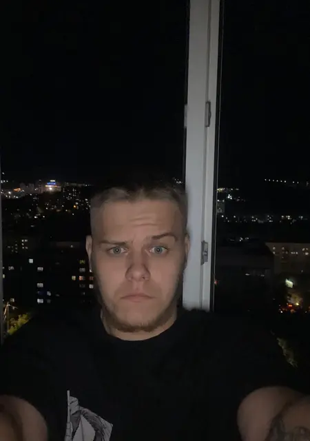 Я Савелий, 18, знакомлюсь для общения в Вене