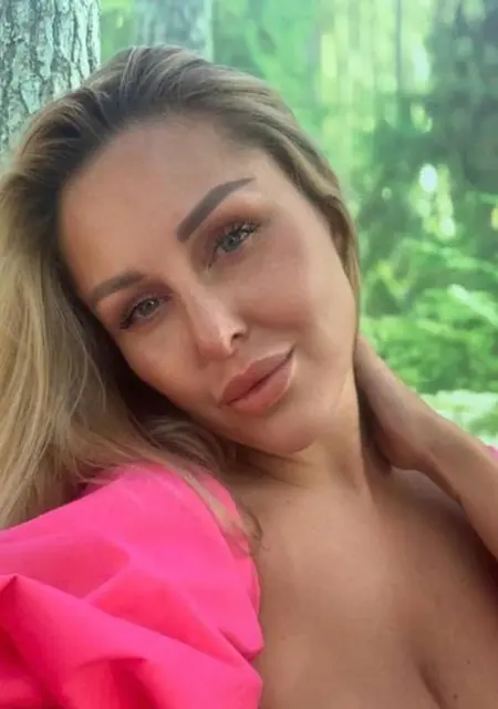 Я Alisa, 33, из Киева, ищу знакомство для совместных путешествий