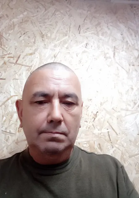 Я Аман, 46, из Цюриха, ищу знакомство для приятного времяпровождения