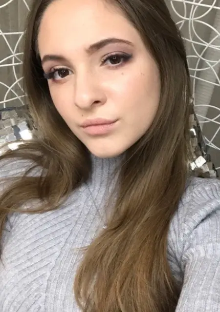 Я Яна, 27 років з Київ, шукаю знайомство для вірт