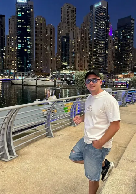 Beslan из Мадрида, ищу на сайте знакомства без обязательств