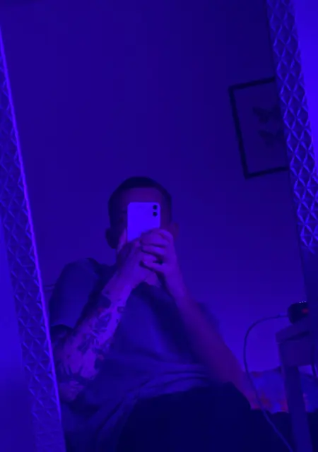 Егор из Барановичей, мне 21, познакомлюсь на одну ночь