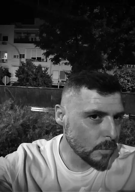 Soy Yerai, 43 años, conociéndome para pasatiempo agradable en Sevilla