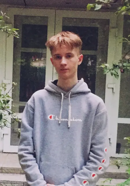 Даня из Краматорска, ищу на сайте знакомства без обязательств