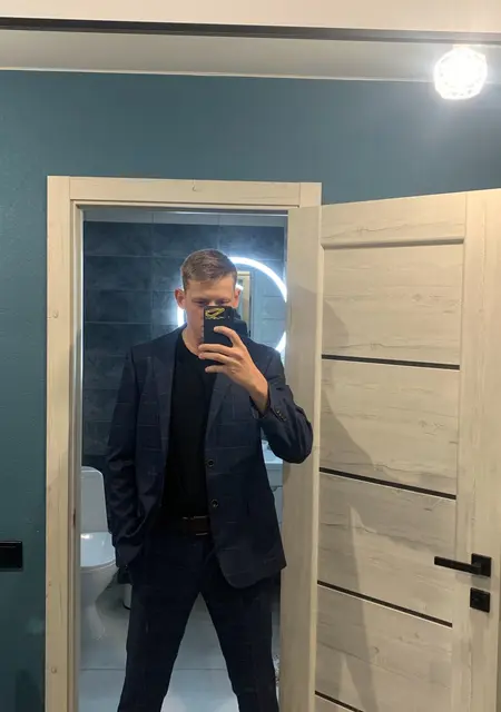 Артем из Дубая, мне 32, познакомлюсь для приятного времяпровождения