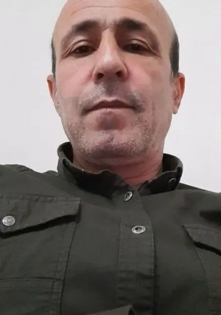 Baran из Стамбула, мне 45, познакомлюсь