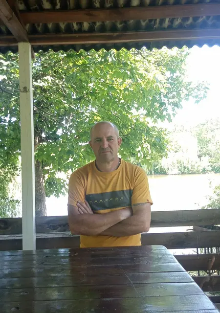 Олег из Донецка, ищу на сайте знакомства без обязательств