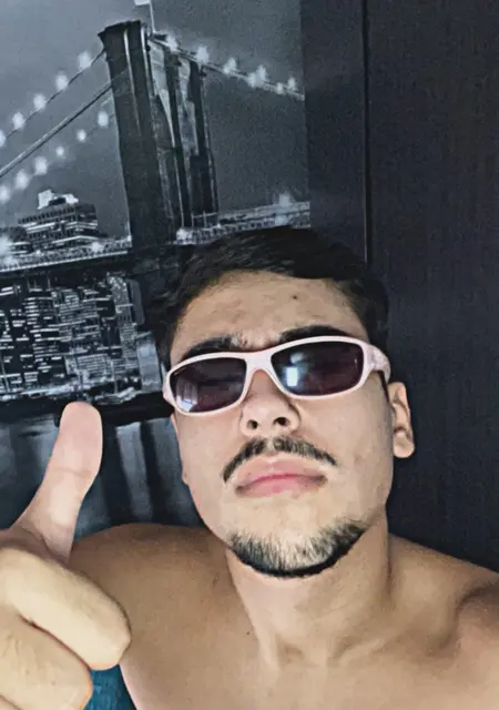 Joao из Порта, ищу на сайте общение