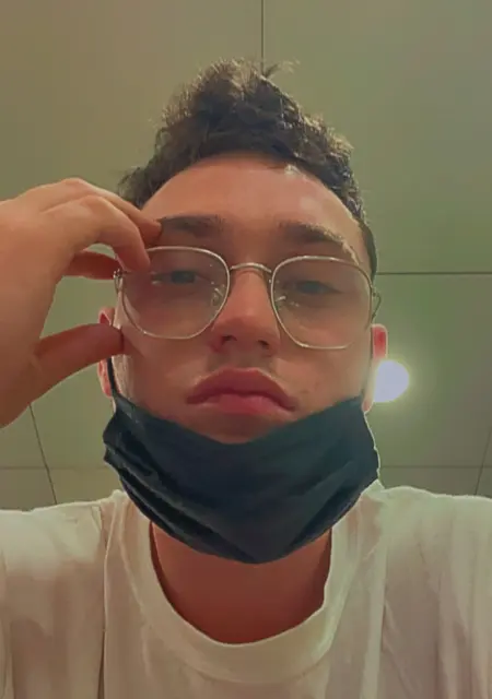 Ciro из Флоренции, мне 26, познакомлюсь для приятного времяпровождения