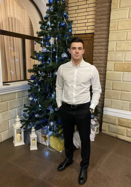 Саша з Ужгорода, шукаю на сайті знайомства без зобов'язань