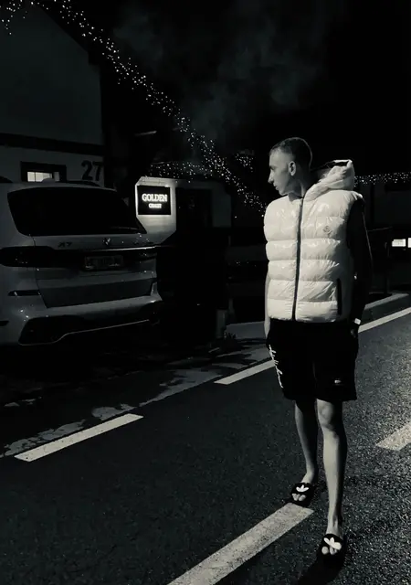 Андрій з Івано-Франківська, мені 18 років, познайомлюсь без зобов'язань