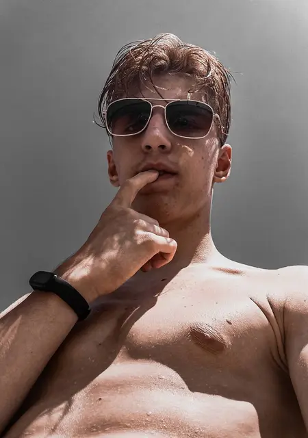 Я Никита, 24, из Борисова, ищу знакомства без обязательств