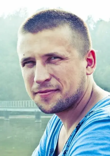 Я Петр, 28, знакомлюсь на одну ночь в Бобруйске