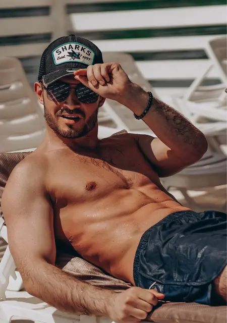 Владистав из Пхукета, ищу на сайте общение