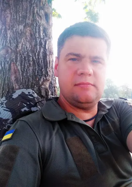 Я Олег, 40, знакомлюсь без обязательств в Киеве