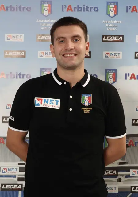 Я Milos, 32, из Виченца, ищу знакомство для приятного времяпровождения