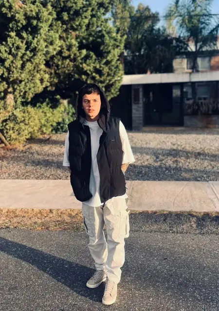 Я Uru, 20, из Берасатеги, ищу знакомства без обязательств