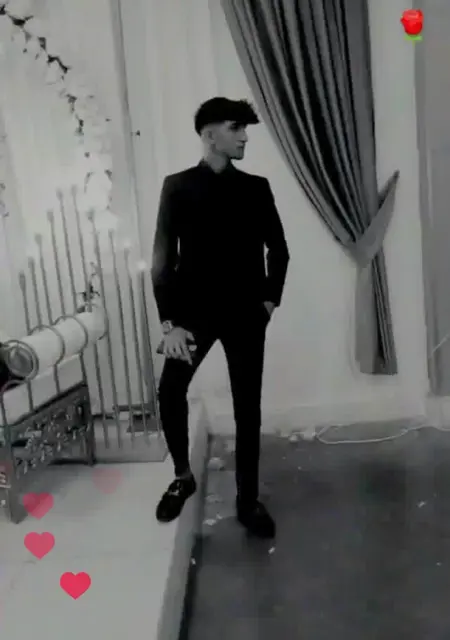 Я Cengiz, 21, знакомлюсь без обязательств в Эдессущих