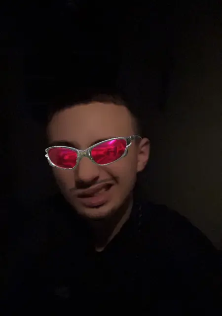 Олександр з Умани, мені 18 років, познайомлюсь на одну ніч