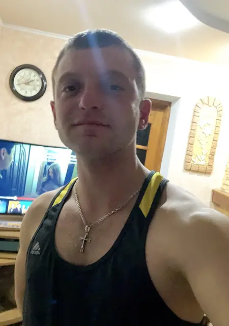 Men з Чернівців, шукаю на сайті приємне проведення часу