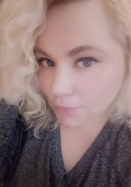 Я Evv, 48 років з Дніпро, шукаю знайомства без зобов'язань