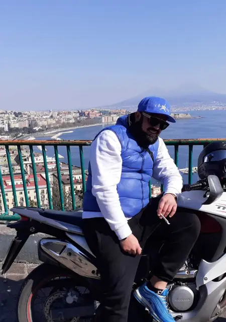 Jok из Джульяно-ин-кампанья, мне 38, познакомлюсь для приятного времяпровождения