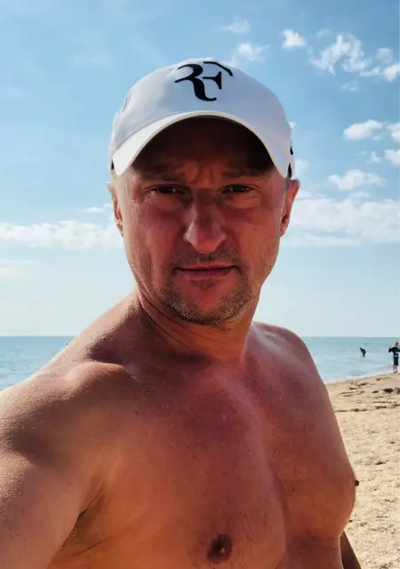 Владимир из Харькова, ищу на сайте знакомства без обязательств