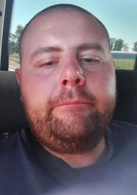 Я Борис, 34 років з Бердянська, шукаю знайомства на одну ніч