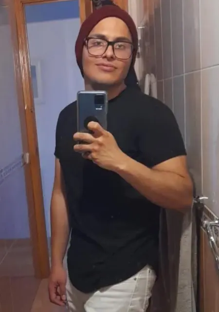 Soy Eddy, 30 años de Madrid, busco conocer gente para lío de una noche