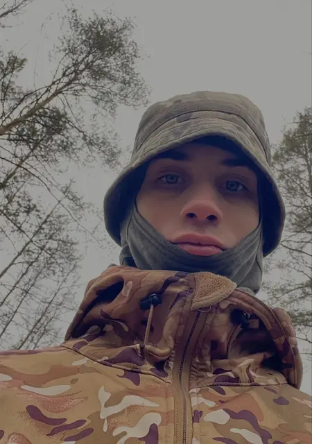 Я Денис, 23, из Измаила, ищу знакомство для приятного времяпровождения